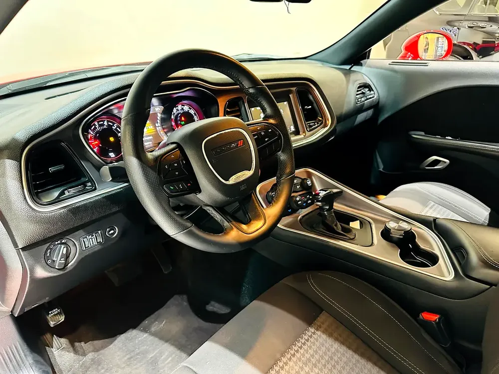 Dodge Challenger 2022/Warranty/V6 SXT - Image 15