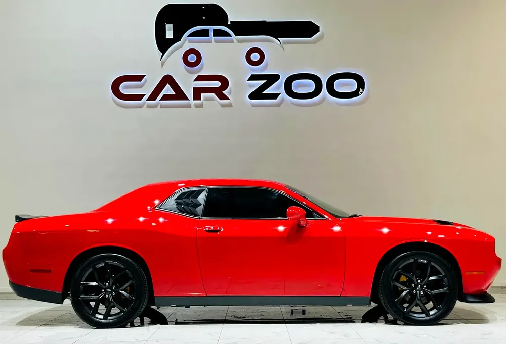 Dodge Challenger 2022/Warranty/V6 SXT - Image 4