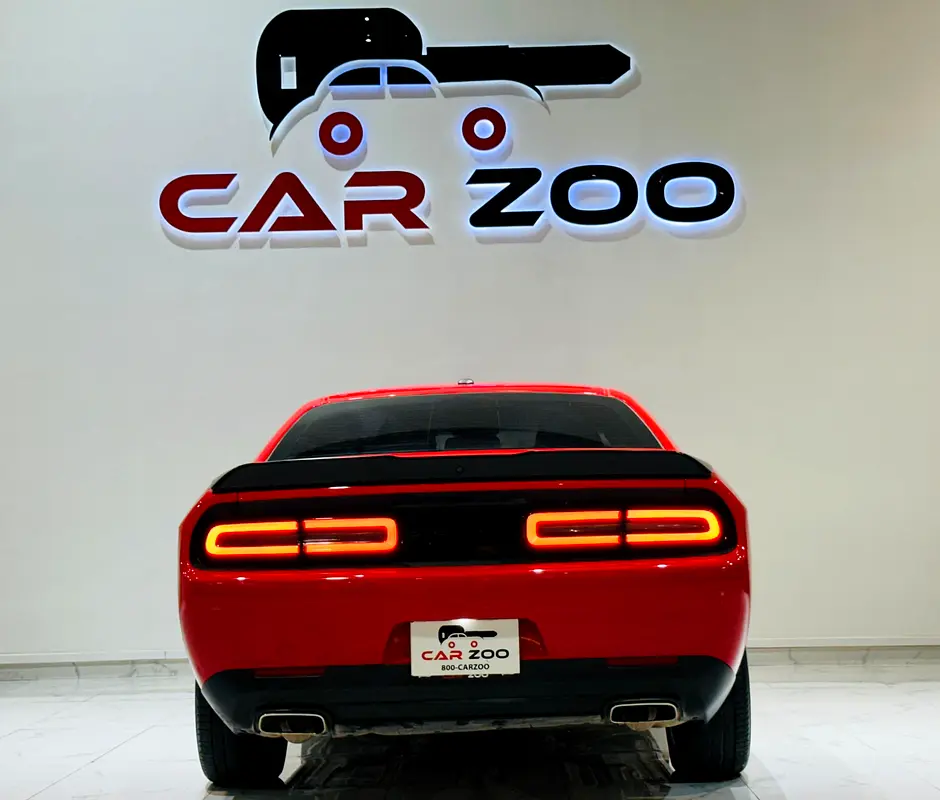 Dodge Challenger 2022/Warranty/V6 SXT - Image 5