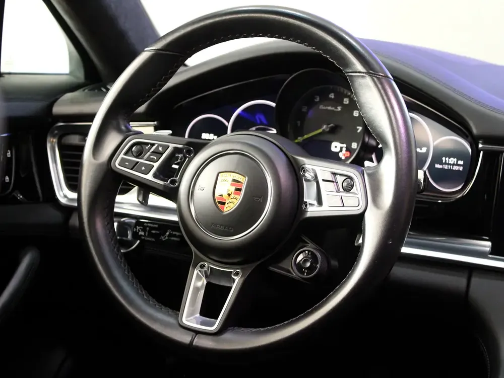 2020 - Porsche Panamera Turbo S E-Hybrid - Prestige Condition - Image 17