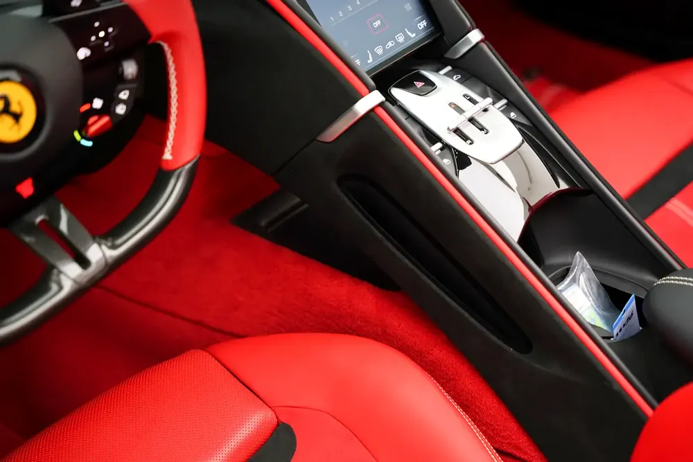 2024 FERRARI ROMA SPIDER WITH WARRANTY AND SERVICE CONTRACT - Image 10