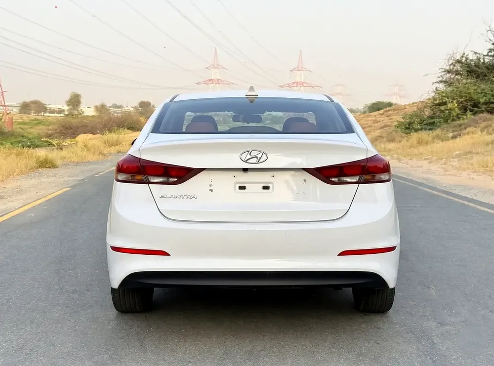 2016 Model | Elantra 1.6L 4-Cy| engine | GCC Specs | Ready to drive - Image 5