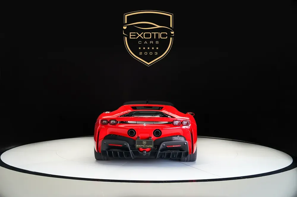 SF90 STRADALE | SERVICE SEPT 2028 | RED/RED - Image 13