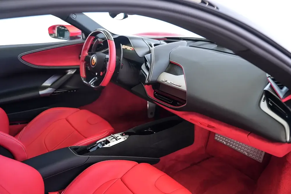 SF90 STRADALE | SERVICE SEPT 2028 | RED/RED - Image 5