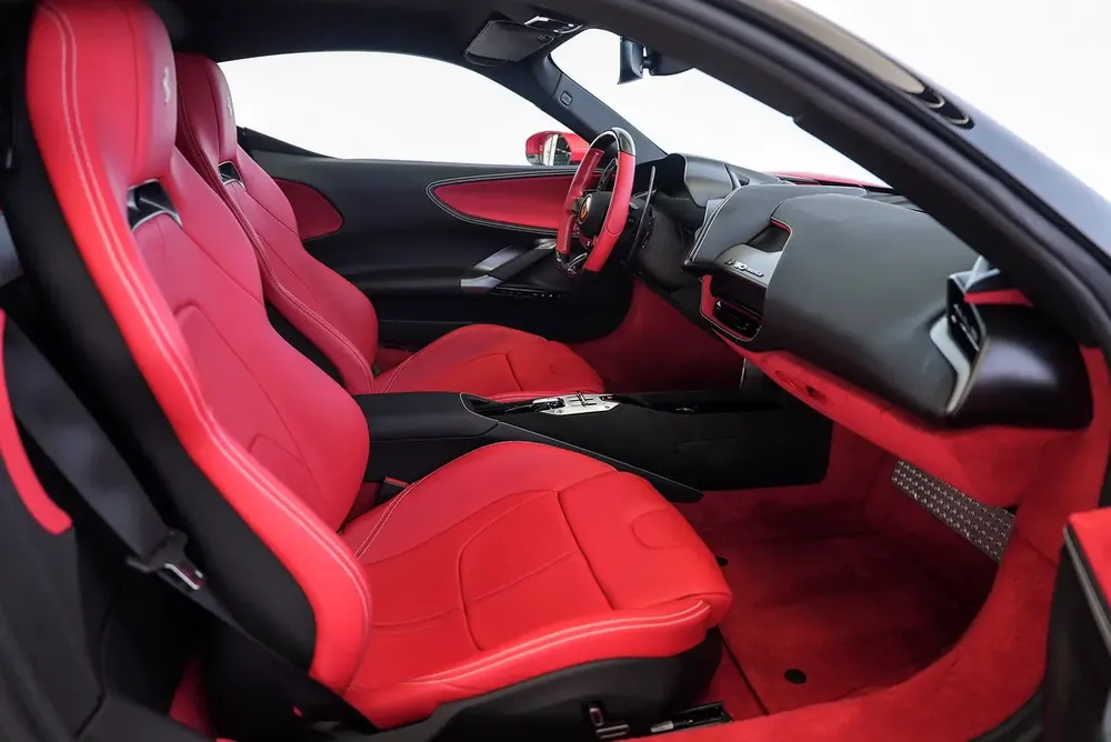 SF90 STRADALE | SERVICE SEPT 2028 | RED/RED - Image 8