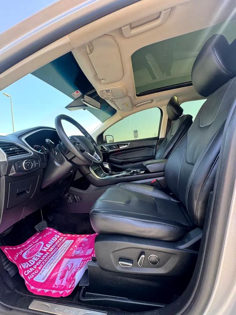 Ford Edge Titanium 2017 GCC Specs  top option accident free - Image 10