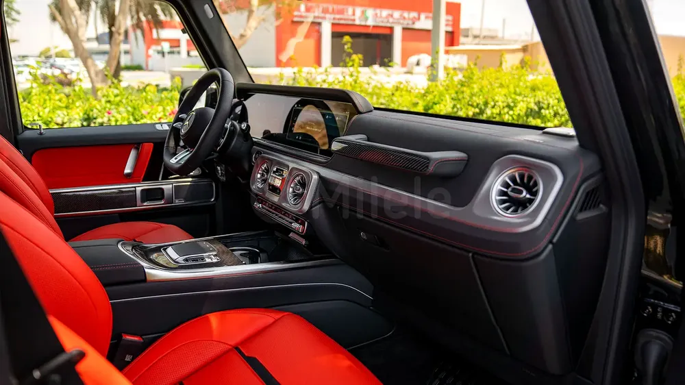 BRAND NEW G63 2025 black | RED INTERIOR | FULL OPTION - Image 11