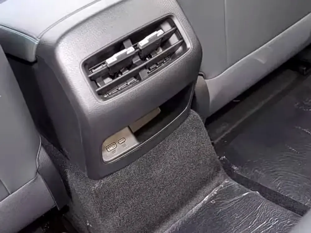 BYD QIN PLUS BYD QIN PLUS DMI 55KM - Image 4