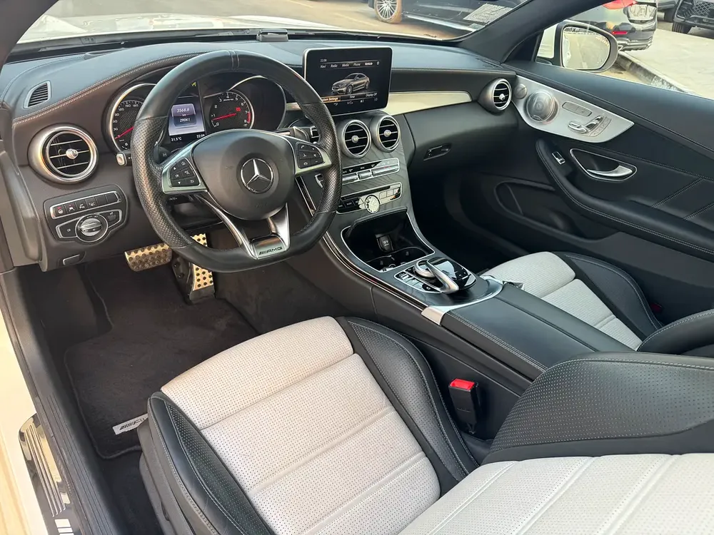 MERCEDES C63 COUPE 2017 4.5 GRADE FRESH JAPAN IMPORT - Image 12