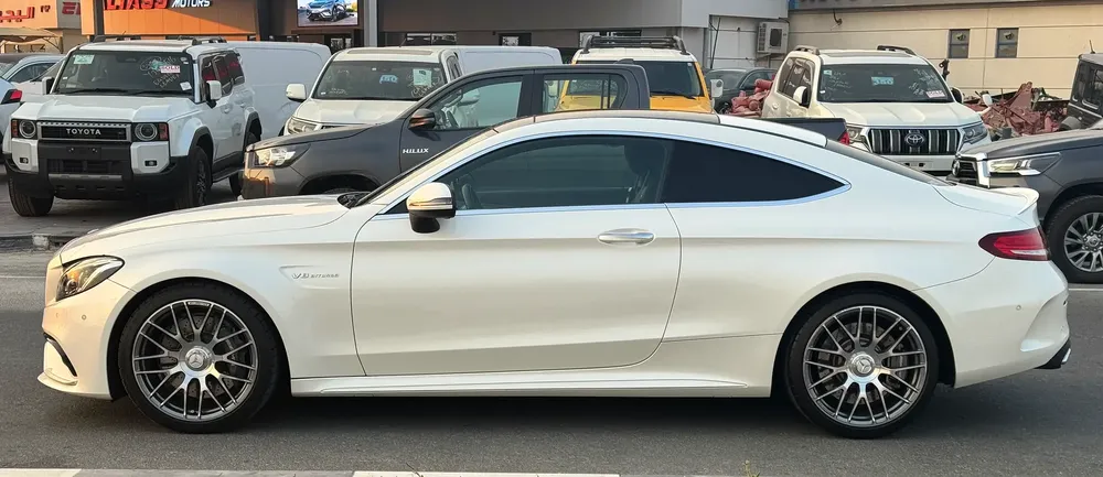 MERCEDES C63 COUPE 2017 4.5 GRADE FRESH JAPAN IMPORT - Image 8
