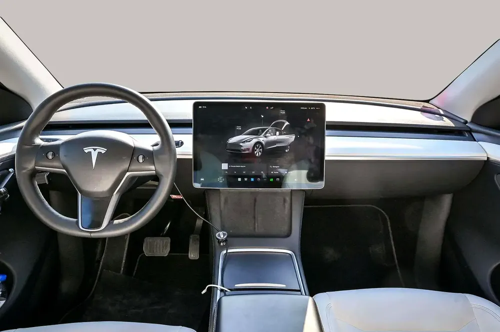 AED 1520/month | 2024 Tesla Model Y Long Range | GCC Specs | Ref#396523 - Image 9
