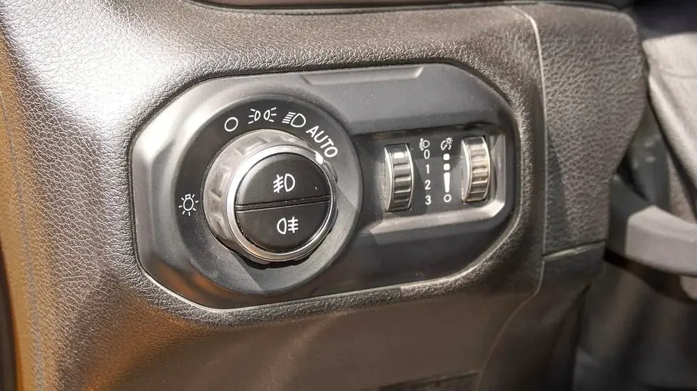 Jeep Wrangler Sport 2020 - GCC Specs - Perfect for UAE Adventures! - Image 11
