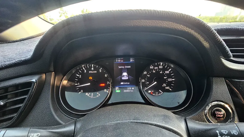 Nissan Rogue SV 2018 full option - Image 8