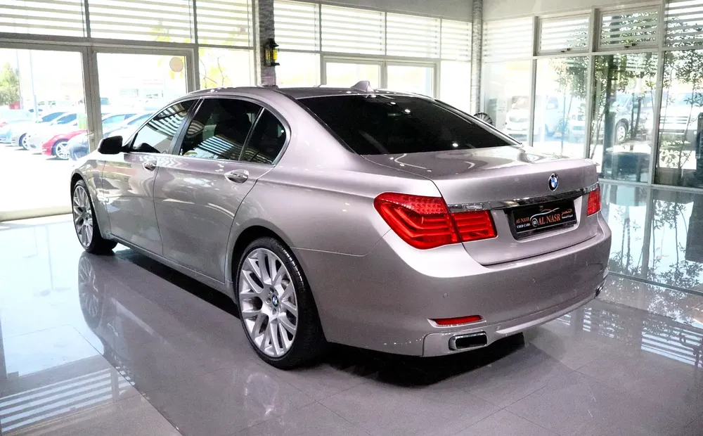 Executive Package . GCC Specs . High Option . Excellent Condition - Image 4