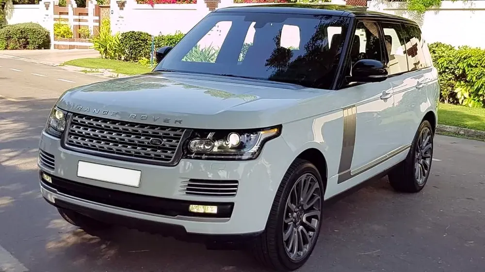 ELITE WHITE RANGE ROVER VOGUE V8
SUPERCHARGED — TOP RANGE — LOW MILEAGE - Image 7