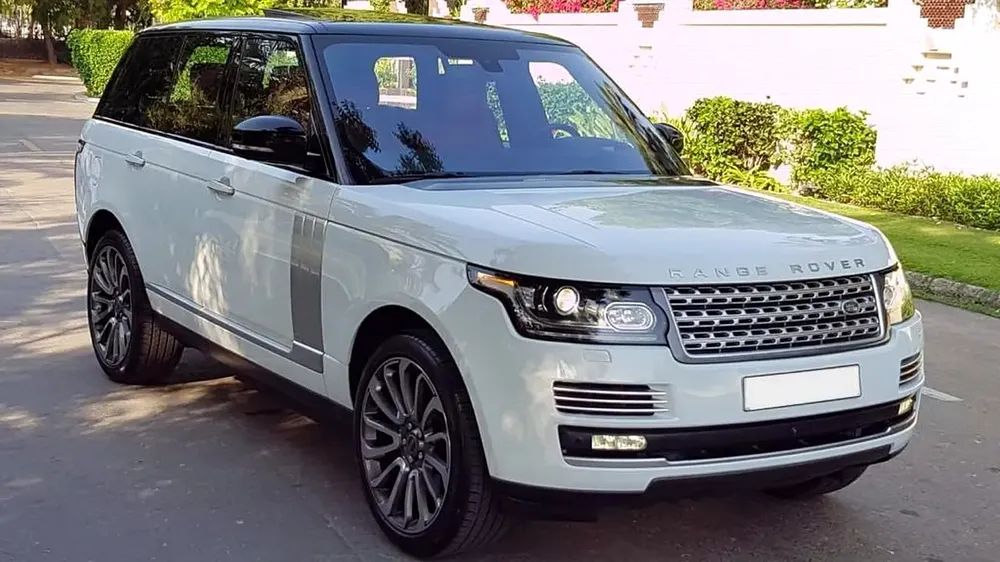 ELITE WHITE RANGE ROVER VOGUE V8
SUPERCHARGED — TOP RANGE — LOW MILEAGE - Image 9