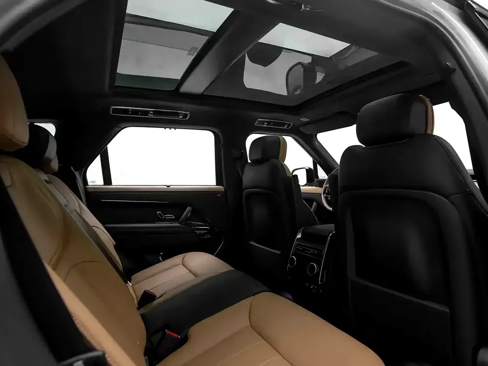 2024 | Range Rover | Sport | Dynamic HSE P400 | GCC Spec | With Al Tayer Warranty  Service Contract - Image 15
