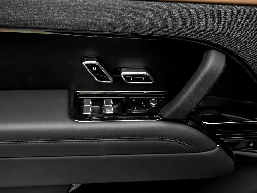 2024 | Range Rover | Sport | Dynamic HSE P400 | GCC Spec | With Al Tayer Warranty  Service Contract - Image 18
