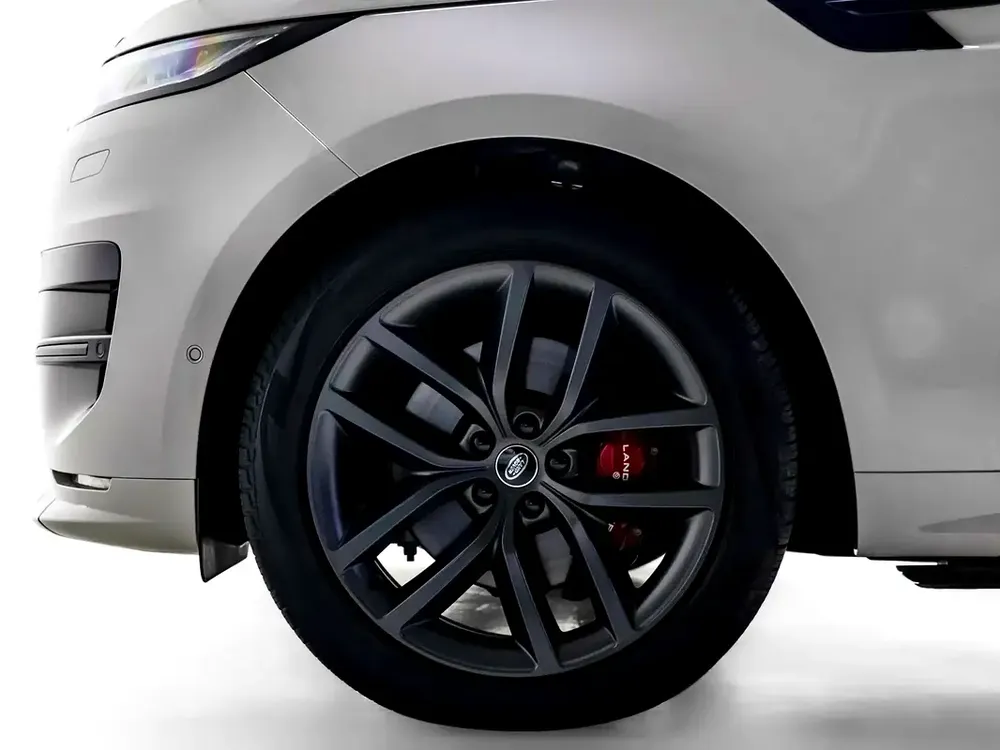 2024 | Range Rover | Sport | Dynamic HSE P400 | GCC Spec | With Al Tayer Warranty  Service Contract - Image 20