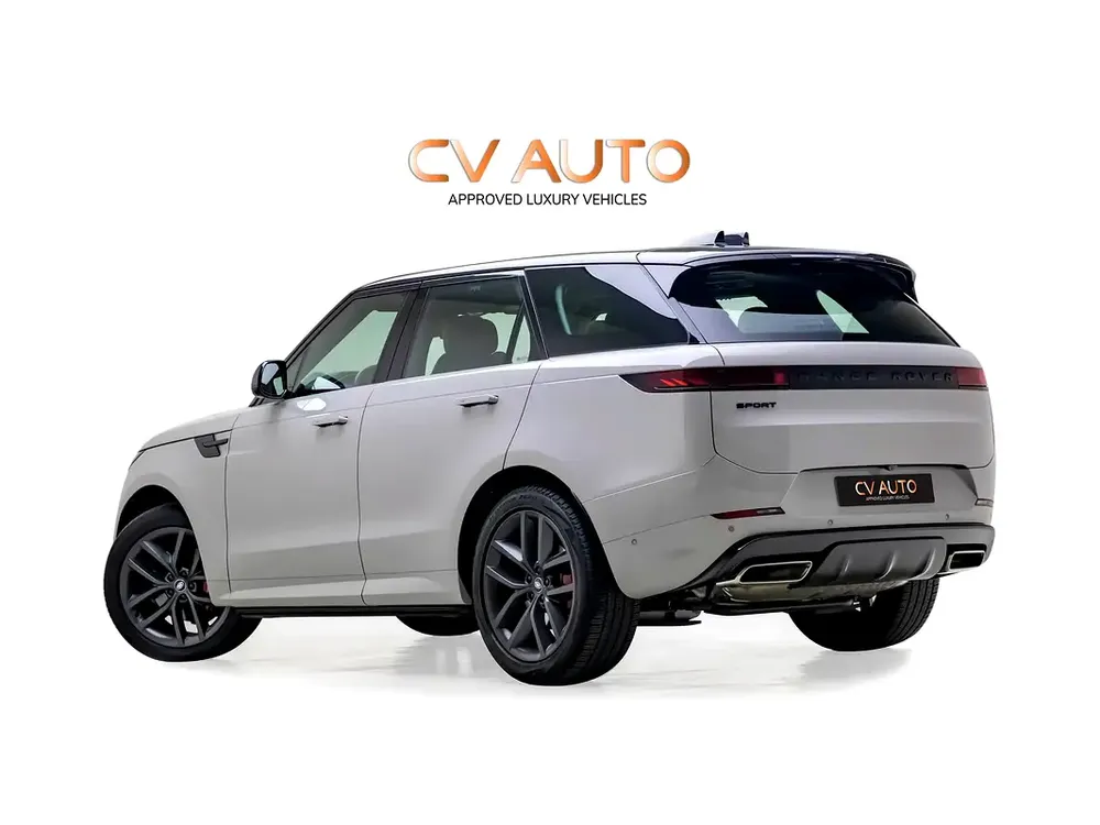 2024 | Range Rover | Sport | Dynamic HSE P400 | GCC Spec | With Al Tayer Warranty  Service Contract - Image 4