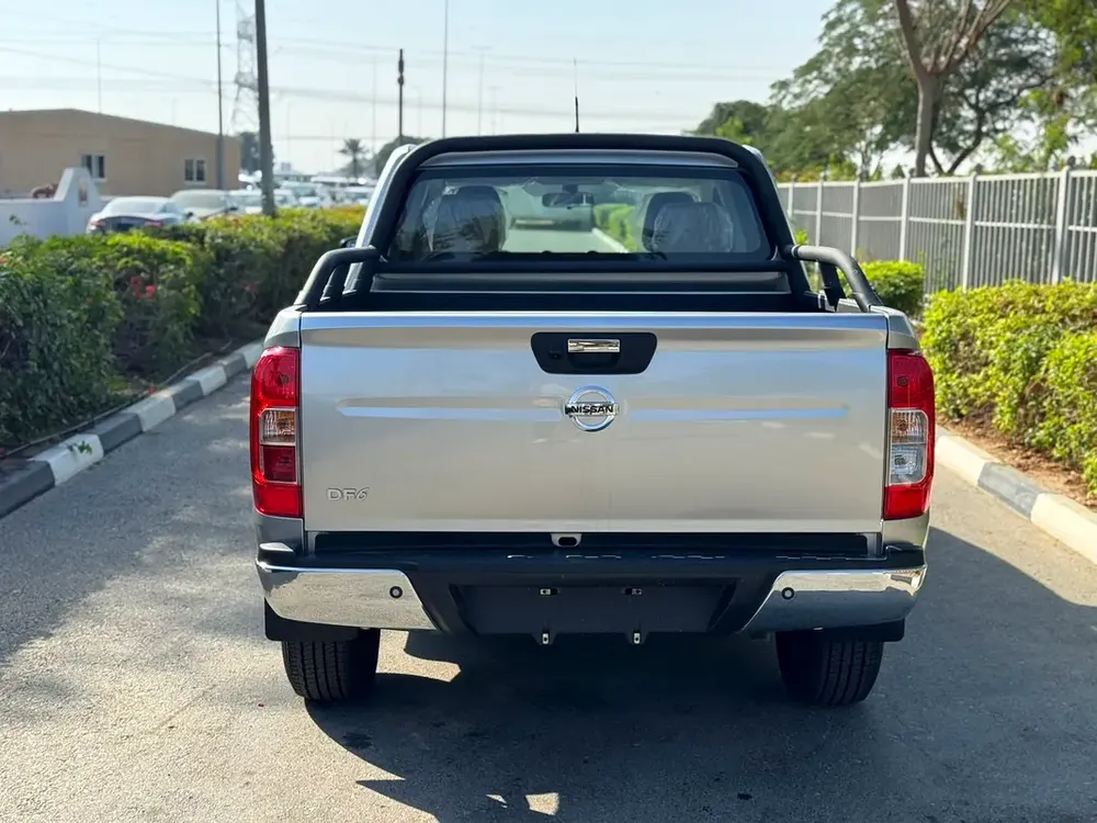 Nissan Navara - Image 6