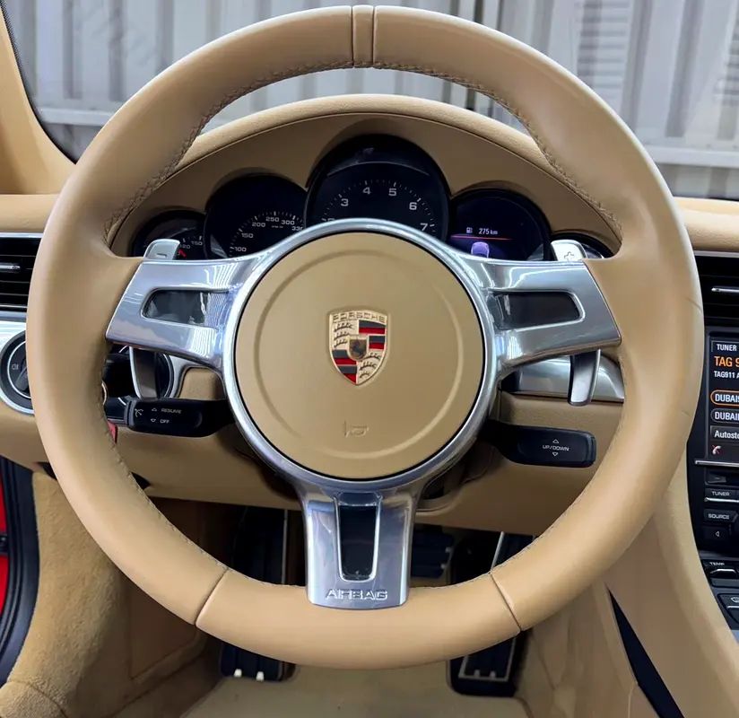 2013 Porsche 911 Carrera | GCC | Original Paint | Full Service History | Well Maintained - Image 14