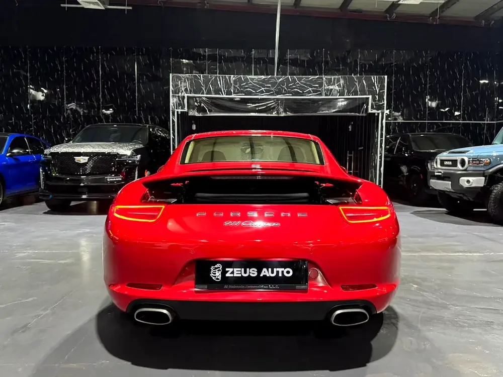 2013 Porsche 911 Carrera | GCC | Original Paint | Full Service History | Well Maintained - Image 7