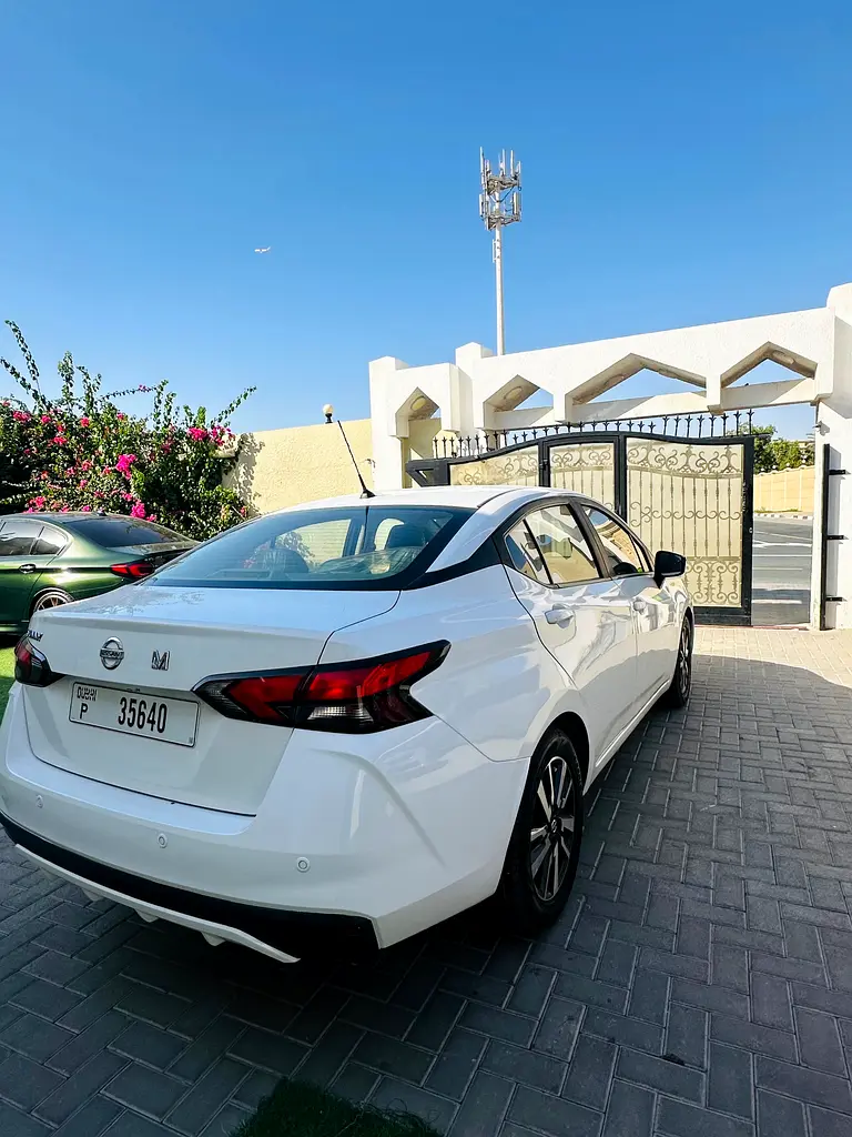 Nissan Sunny SV 2020 - GCC Specs PERSONAL USED ACCIDENT FREE FULL OPTION - Image 6