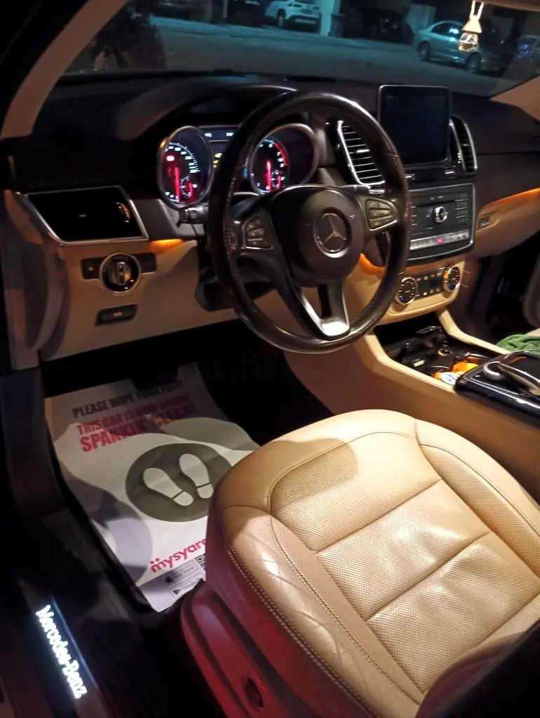 Mercedes GLE 350 2017 | American Specs | Mint Condition | Full Options | 360 Camera | Moonroof - Image 16