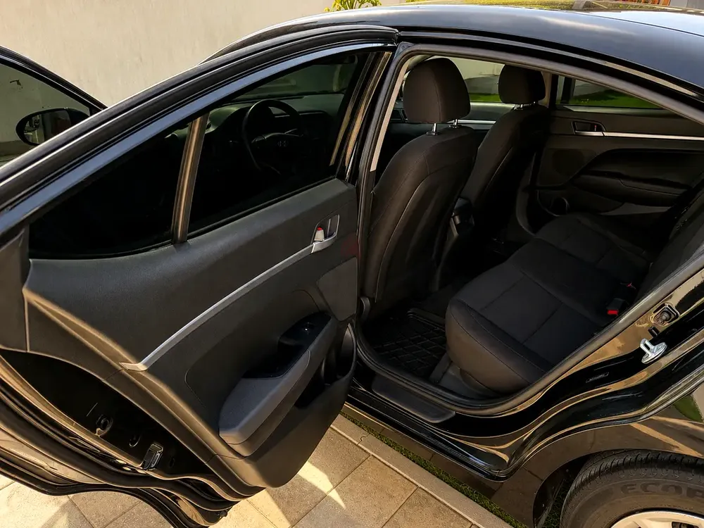 2020 Hyundai Elantra SE - American Specs - Well Maintained - Image 10