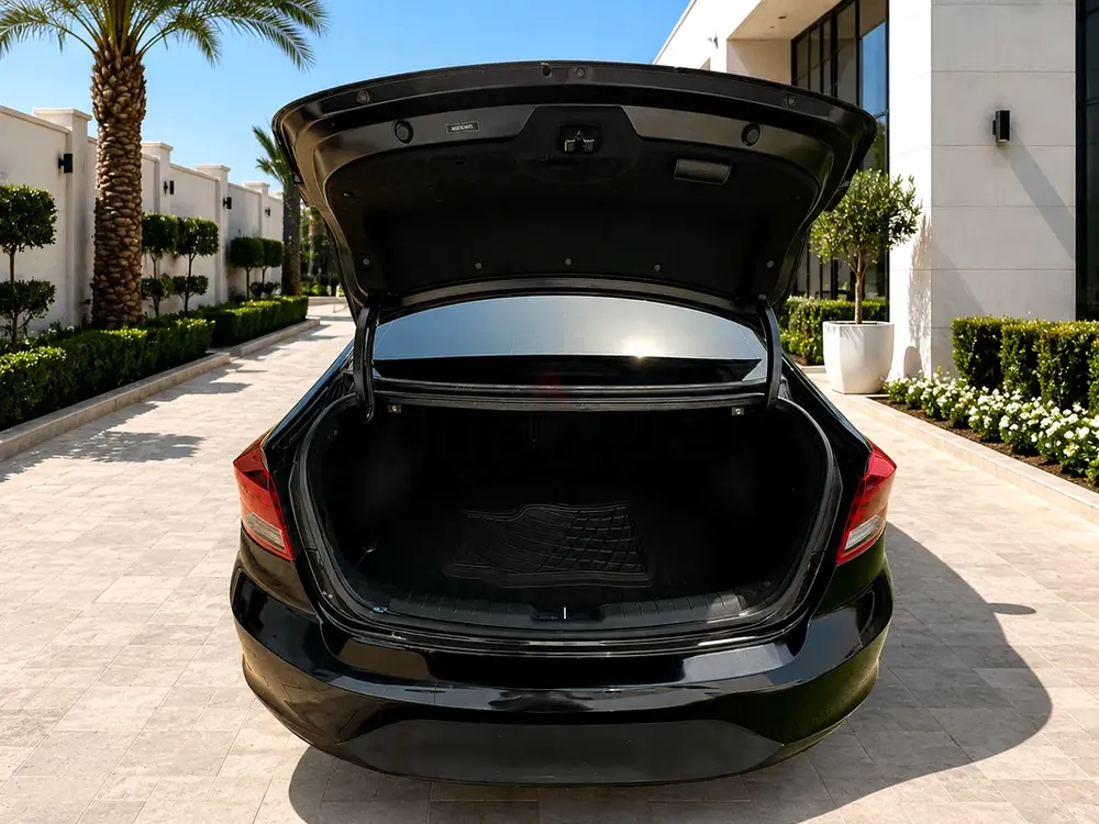 2020 Hyundai Elantra SE - American Specs - Well Maintained - Image 4