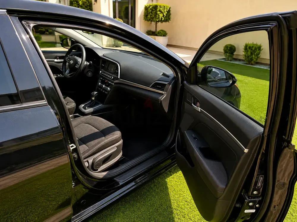 2020 Hyundai Elantra SE - American Specs - Well Maintained - Image 8