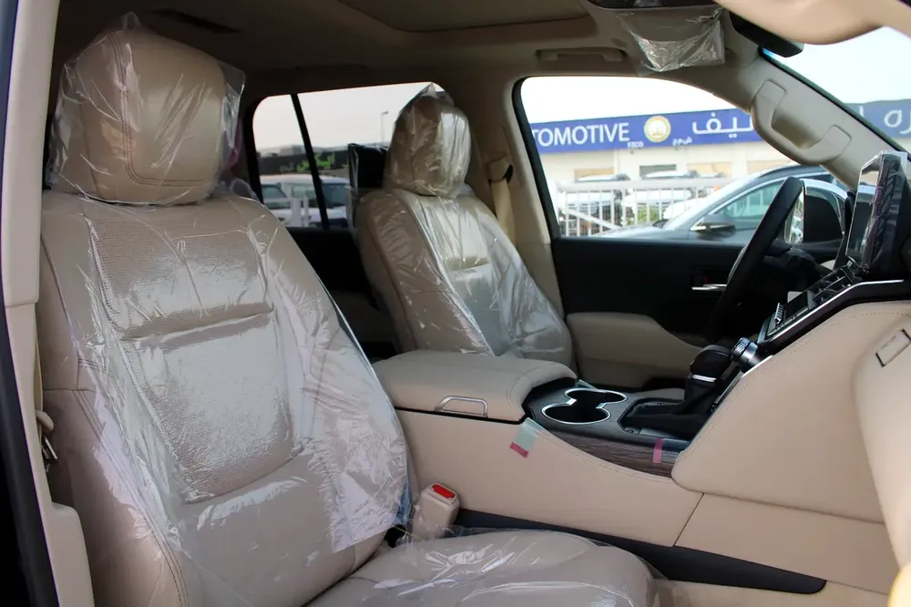 LHD - TOYOTA LANDCRUISER 300 3.5L V6 PETROL TWIN TURBO VXR - AUTO - EXPORT ALLOWED ONLY TO CONGO - Image 10
