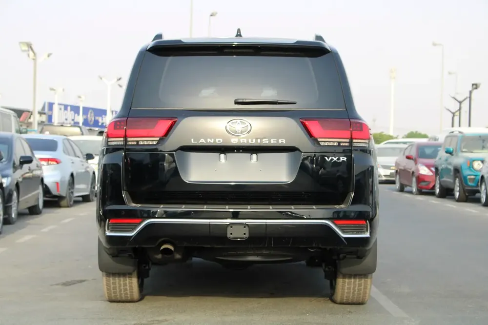 LHD - TOYOTA LANDCRUISER 300 3.5L V6 PETROL TWIN TURBO VXR - AUTO - EXPORT ALLOWED ONLY TO CONGO - Image 4