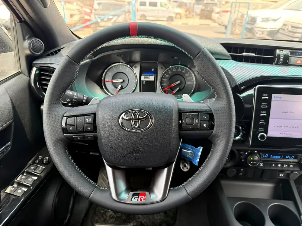 TOYOTA HILUX GR SPORT- WHITE 2026 *EXPORT ONLY* - Image 8