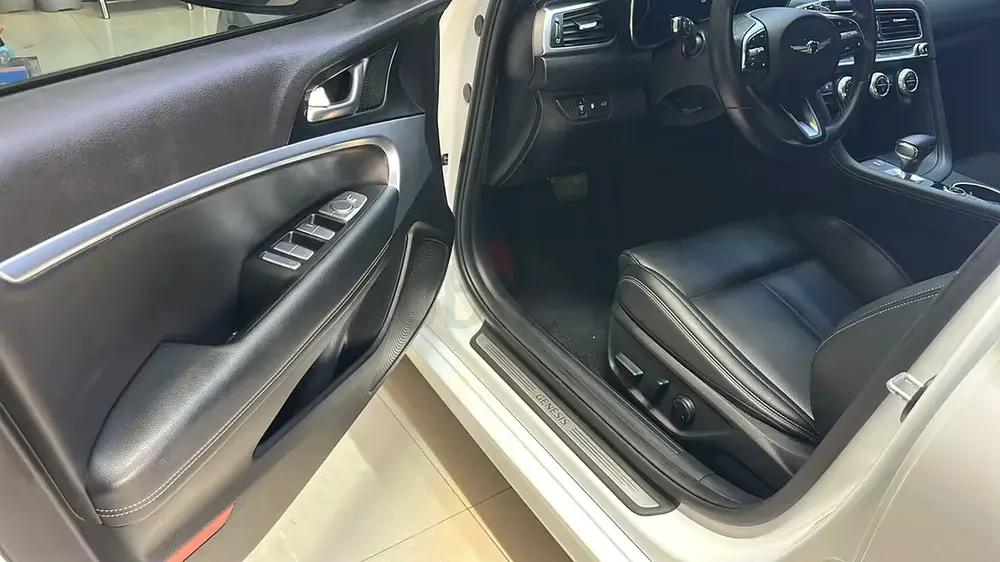 2023 Genesis G70 - Luxury Sedan - Korean Specs - Image 13
