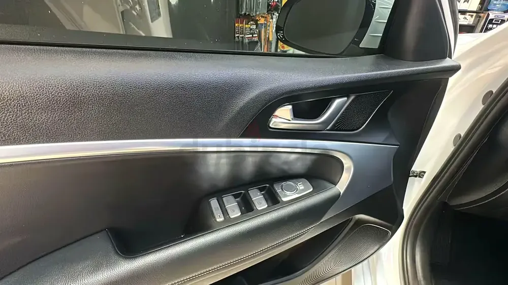 2023 Genesis G70 - Luxury Sedan - Korean Specs - Image 15