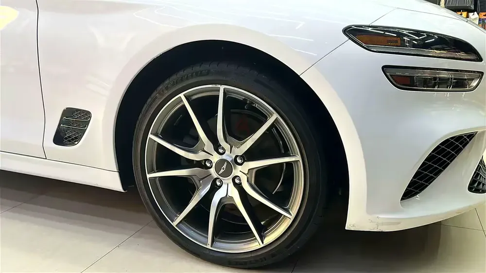 2023 Genesis G70 - Luxury Sedan - Korean Specs - Image 5