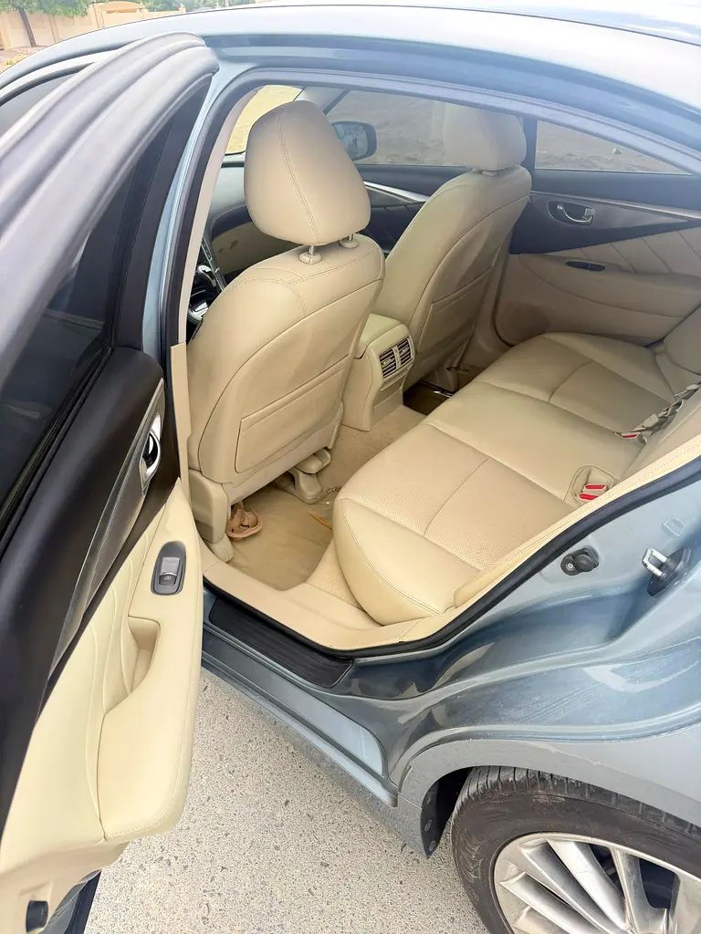 Infiniti Q50 Turbo 2018 - GCC Specs - Excellent Condition - Image 9