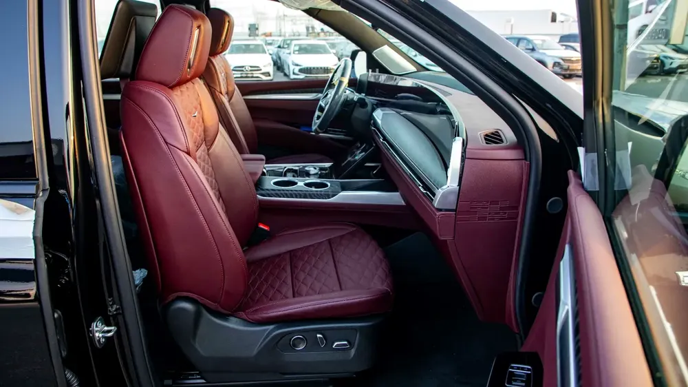 Cadillac Escalade Sport 6.2L AWD | 2025 | For Export Only - Image 11