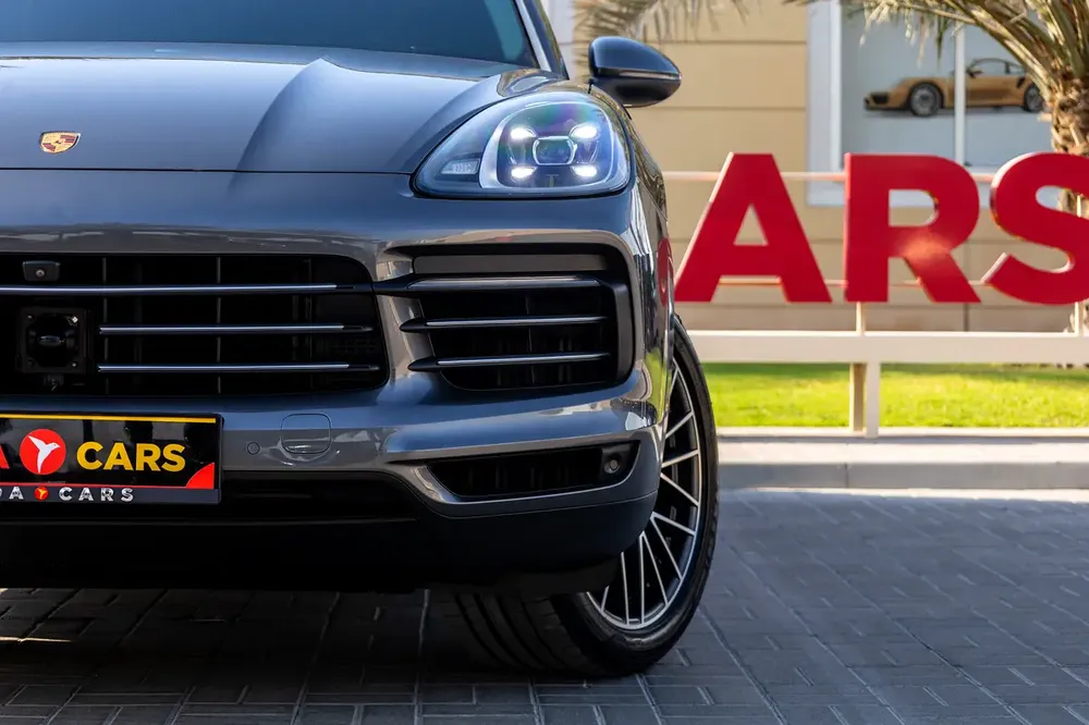 Porsche Cayenne Platinum Edition 2023 GCC | Warranty | Flexible D.P. - Image 4