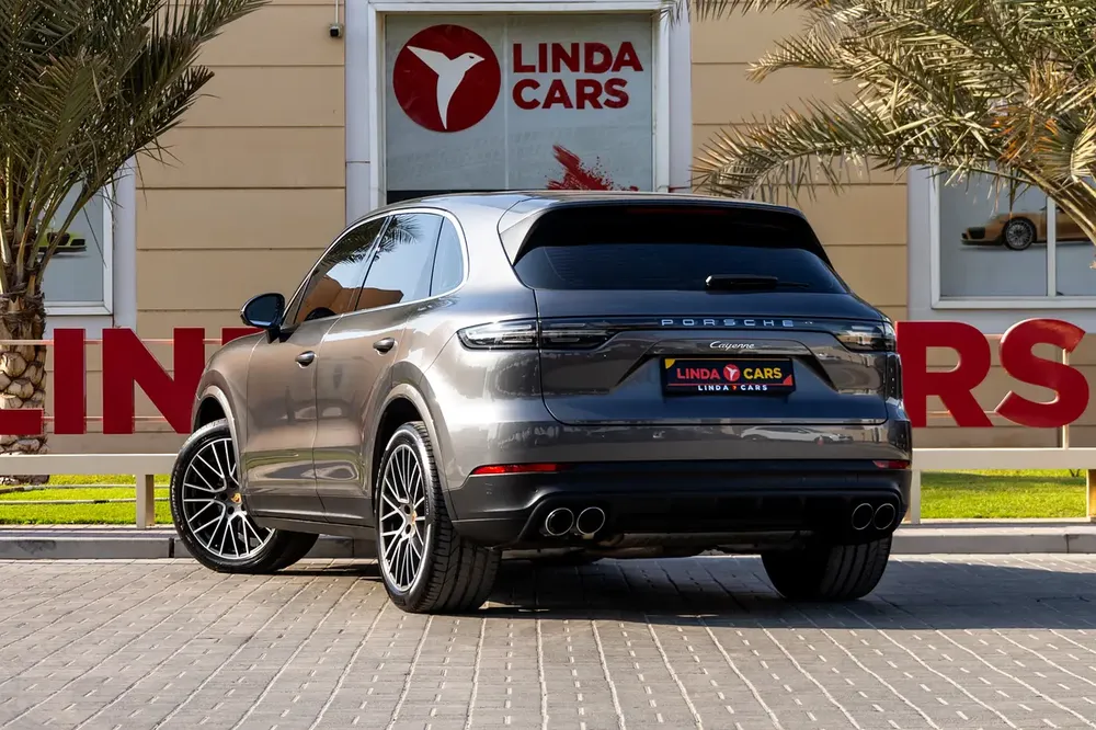 Porsche Cayenne Platinum Edition 2023 GCC | Warranty | Flexible D.P. - Image 7
