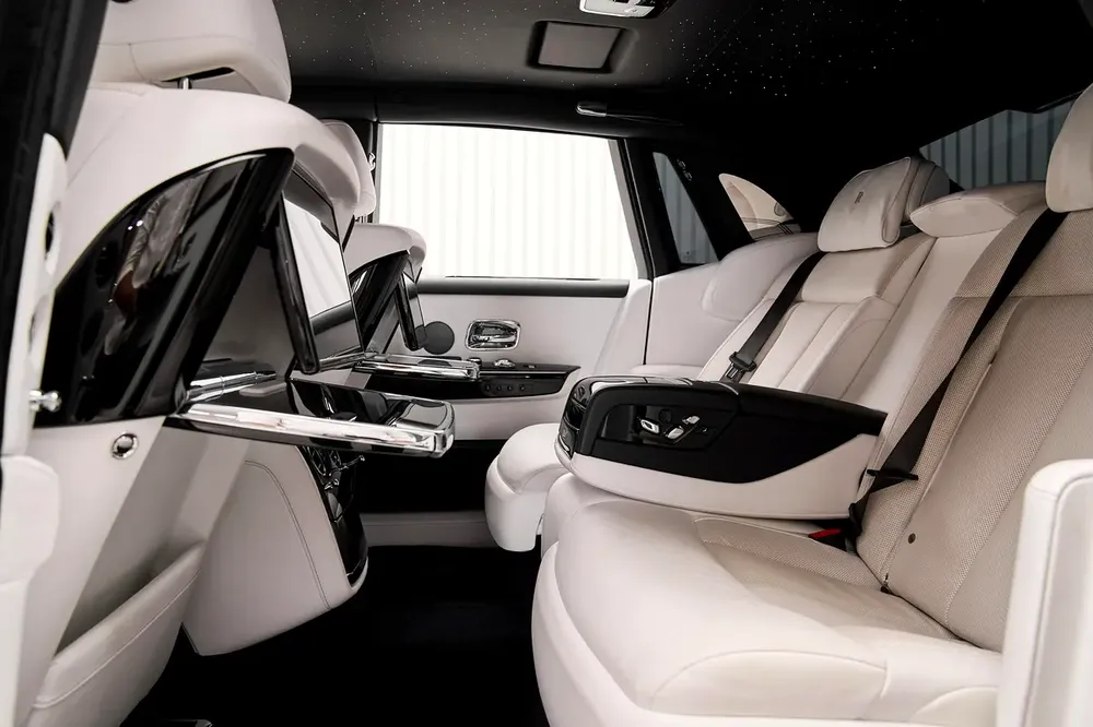 ROLLS ROYCE PHANTOM, 2019, FULL OPTIONS, EXCELLENT CONDITION - Image 11