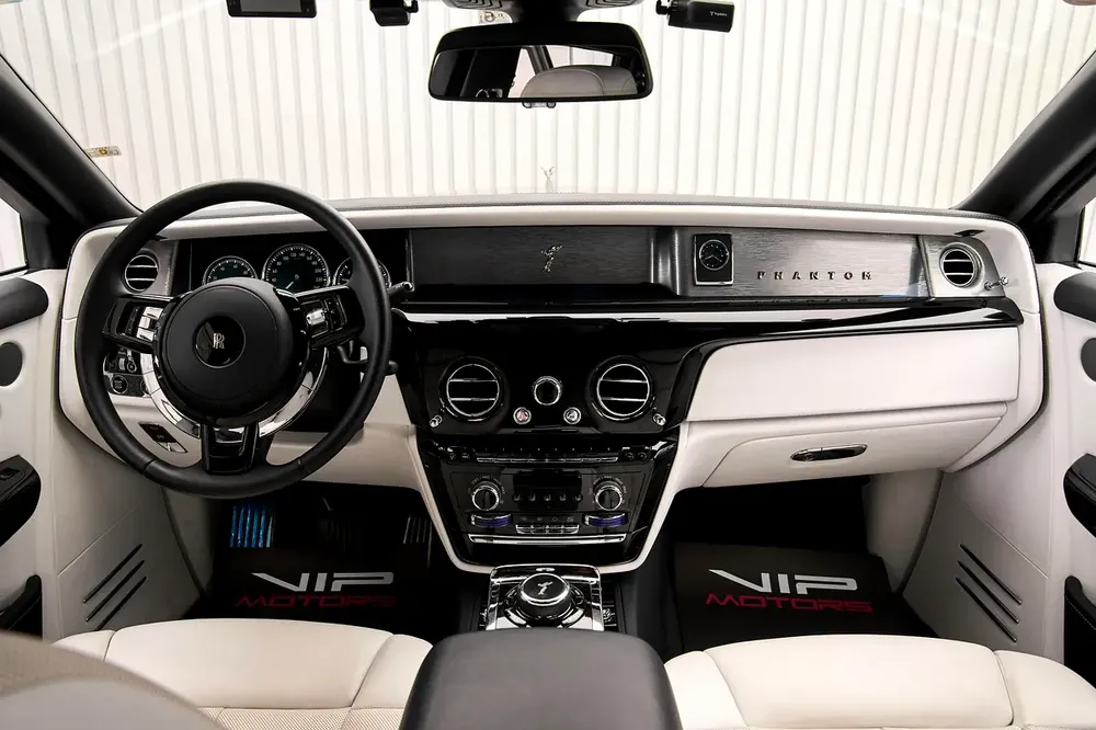 ROLLS ROYCE PHANTOM, 2019, FULL OPTIONS, EXCELLENT CONDITION - Image 12