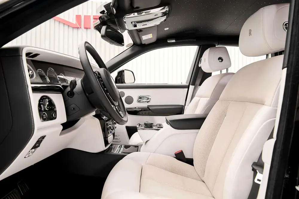 ROLLS ROYCE PHANTOM, 2019, FULL OPTIONS, EXCELLENT CONDITION - Image 13