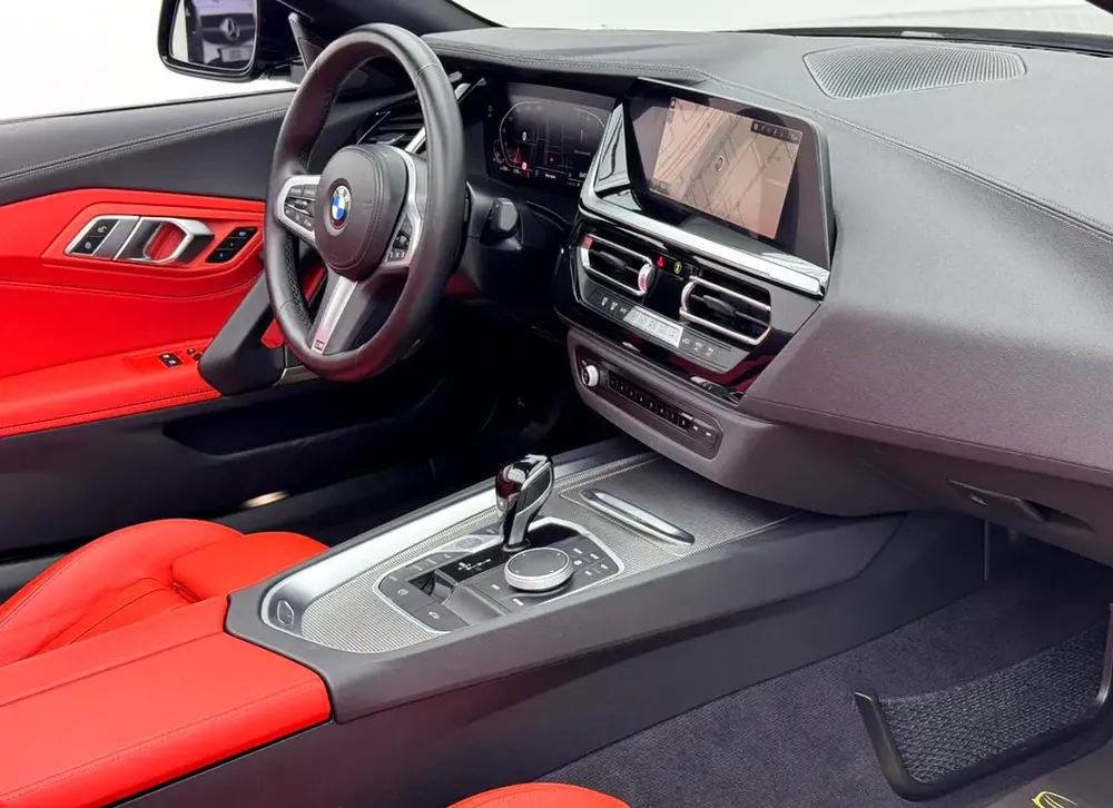 2022 BMW Z4 sDrive20i M-Sport, 2027 BMW Warranty + Service Pack, Full BMW Service History, GCC - Image 8