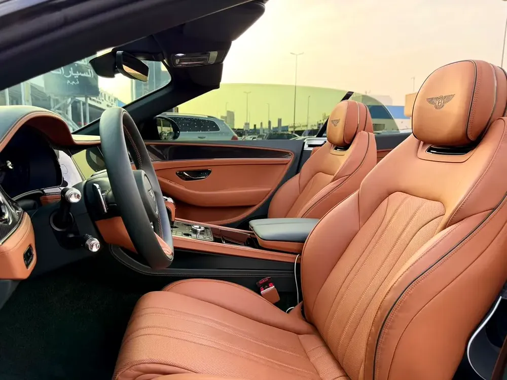 Bentley Continental GTC 2026 - GCC Specs - Image 8