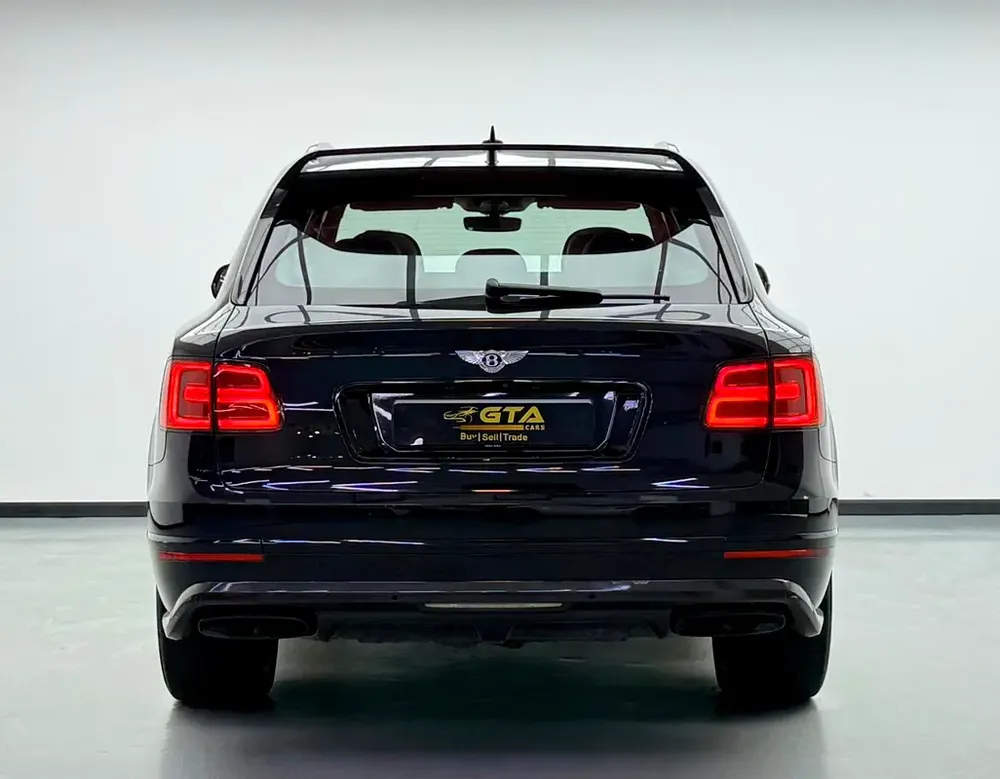 2017 Bentley Bentayga W12, Full Service History, Excellent Condition, GCC - Image 5