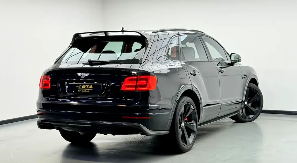 2017 Bentley Bentayga W12, Full Service History, Excellent Condition, GCC - Image 6