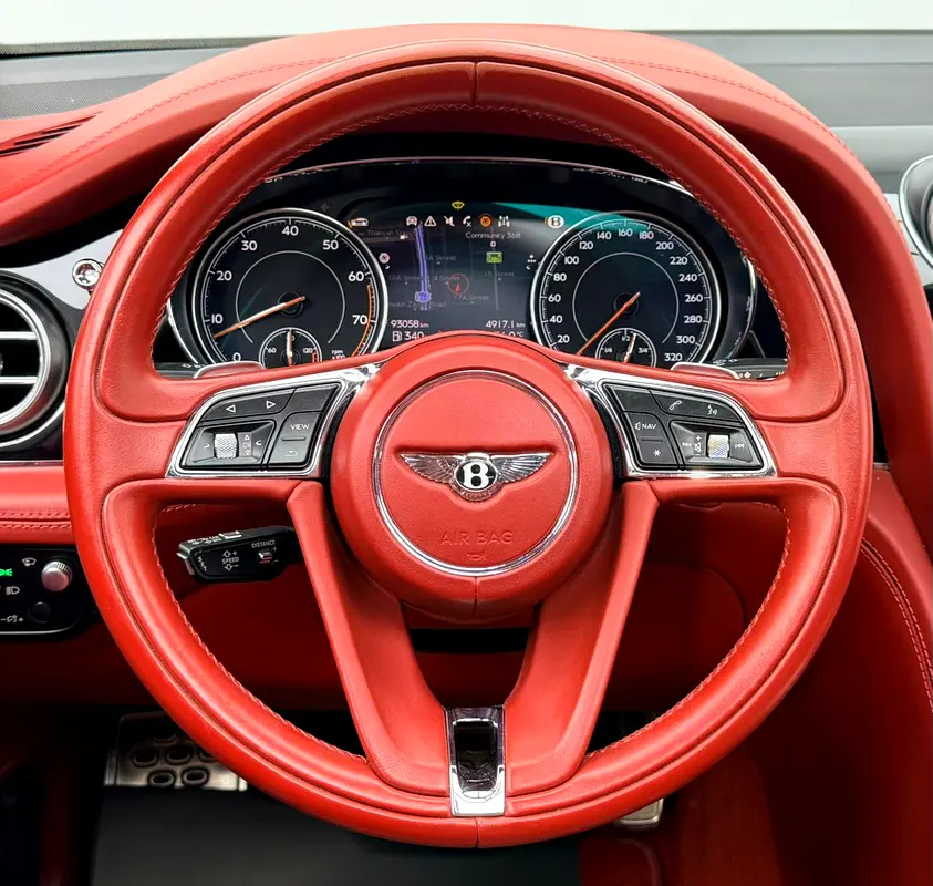 2017 Bentley Bentayga W12, Full Service History, Excellent Condition, GCC - Image 7